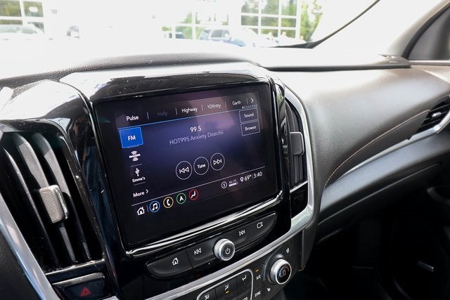 Vehicle image 70 of 95
