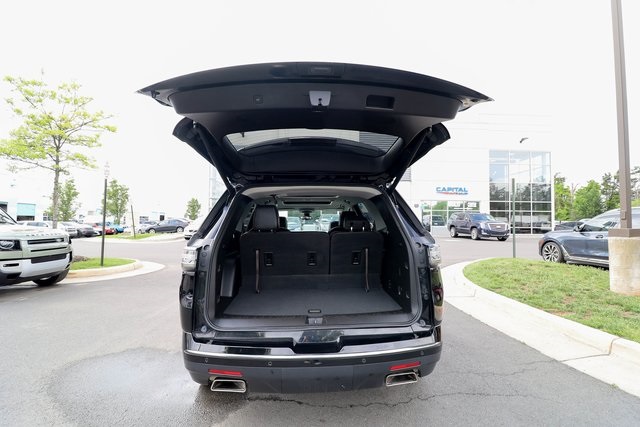 Vehicle image 50 of 95