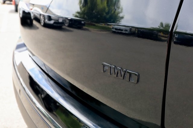 Vehicle image 32 of 95