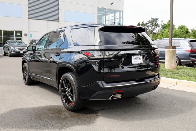 Vehicle image 6 of 95