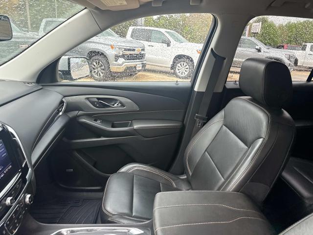 Vehicle image 16 of 27