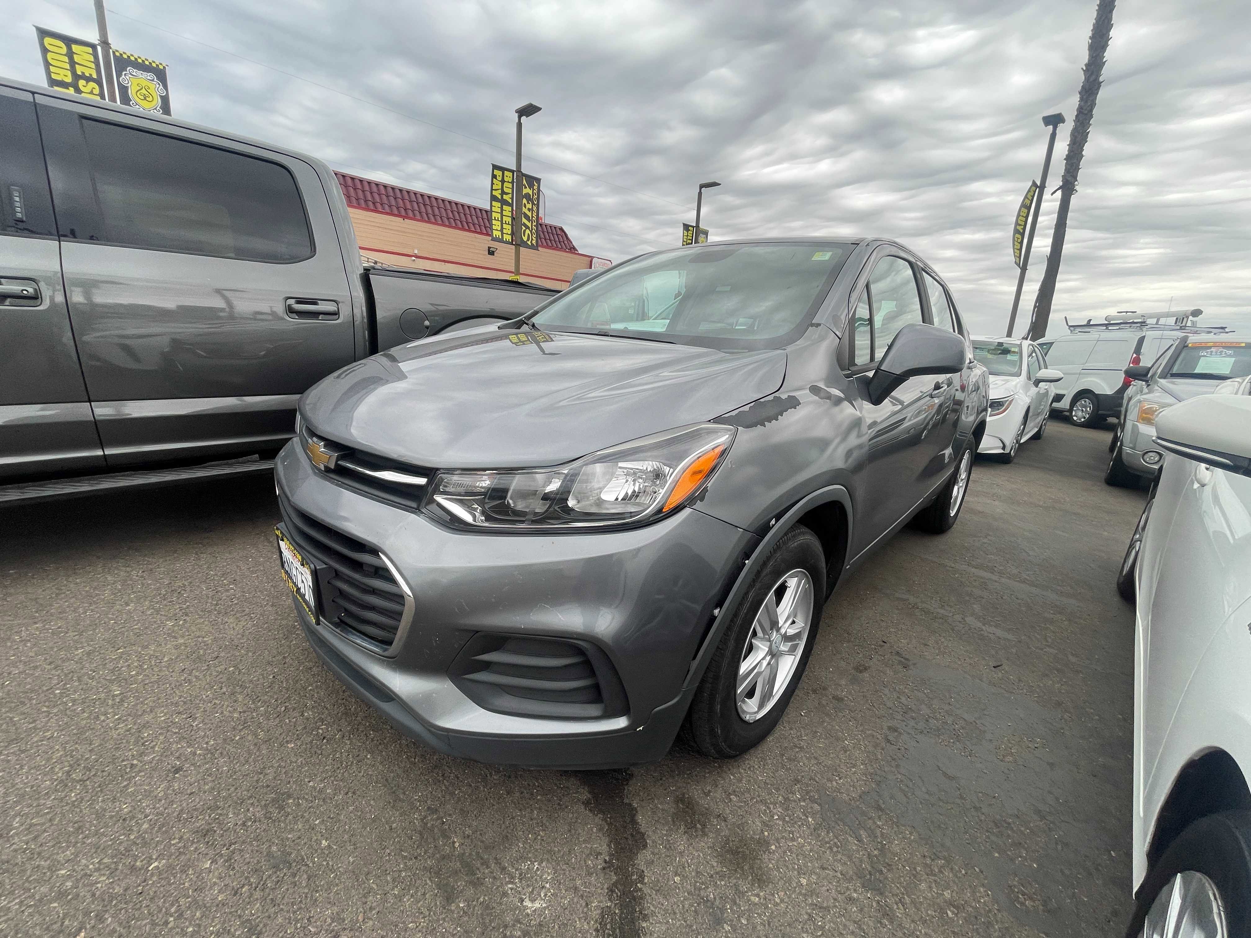 2020 Chevrolet Trax LS Image 1 of 4