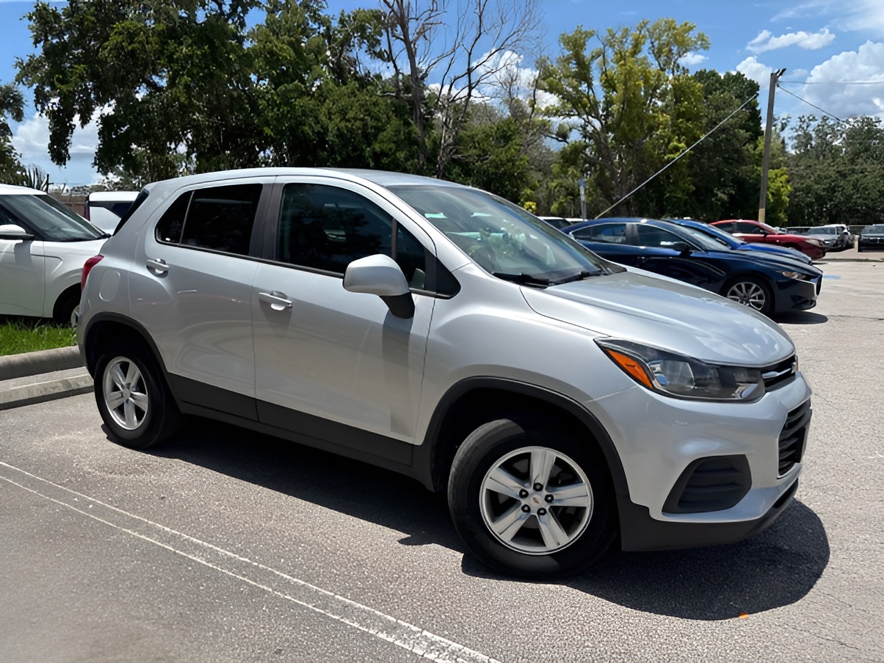 Vehicle image 25 of 29