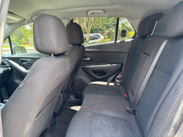 Vehicle image 11 of 29