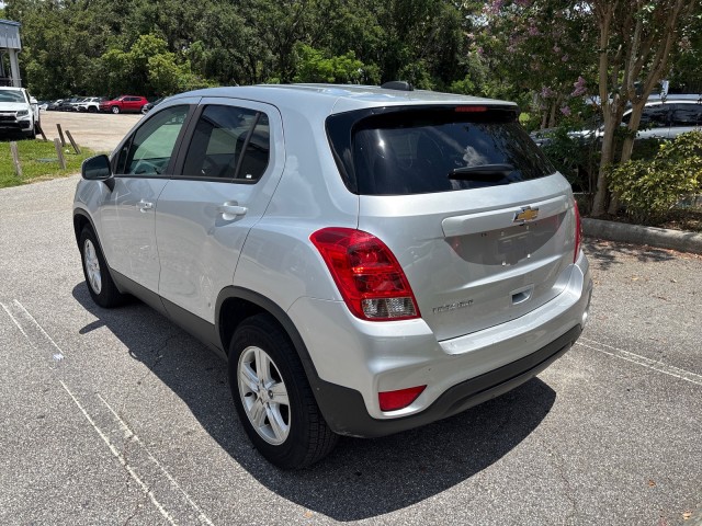 Vehicle image 9 of 29