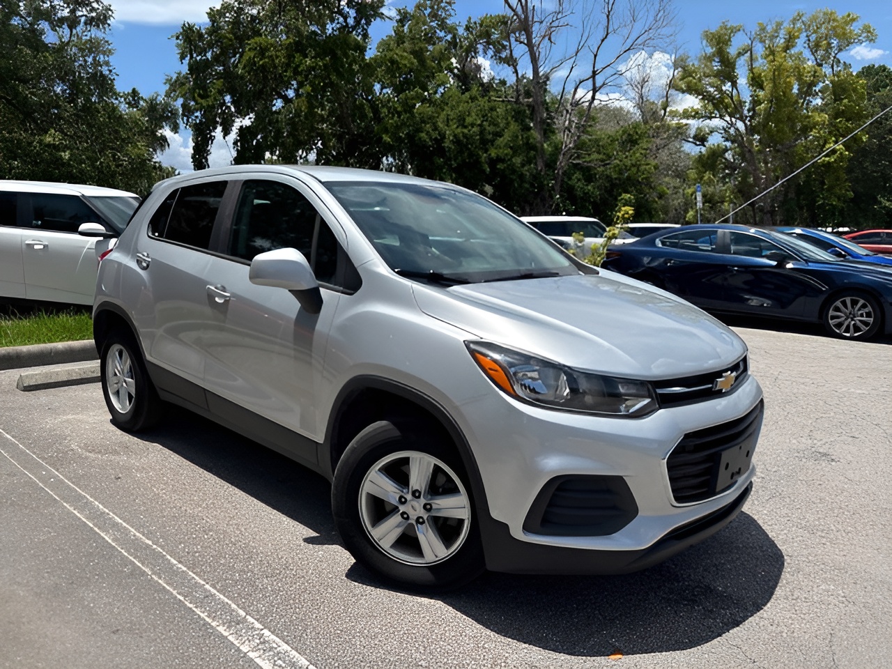 Vehicle image 24 of 29