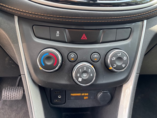 Vehicle image 18 of 29