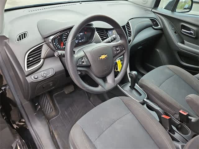 Vehicle image 10 of 36