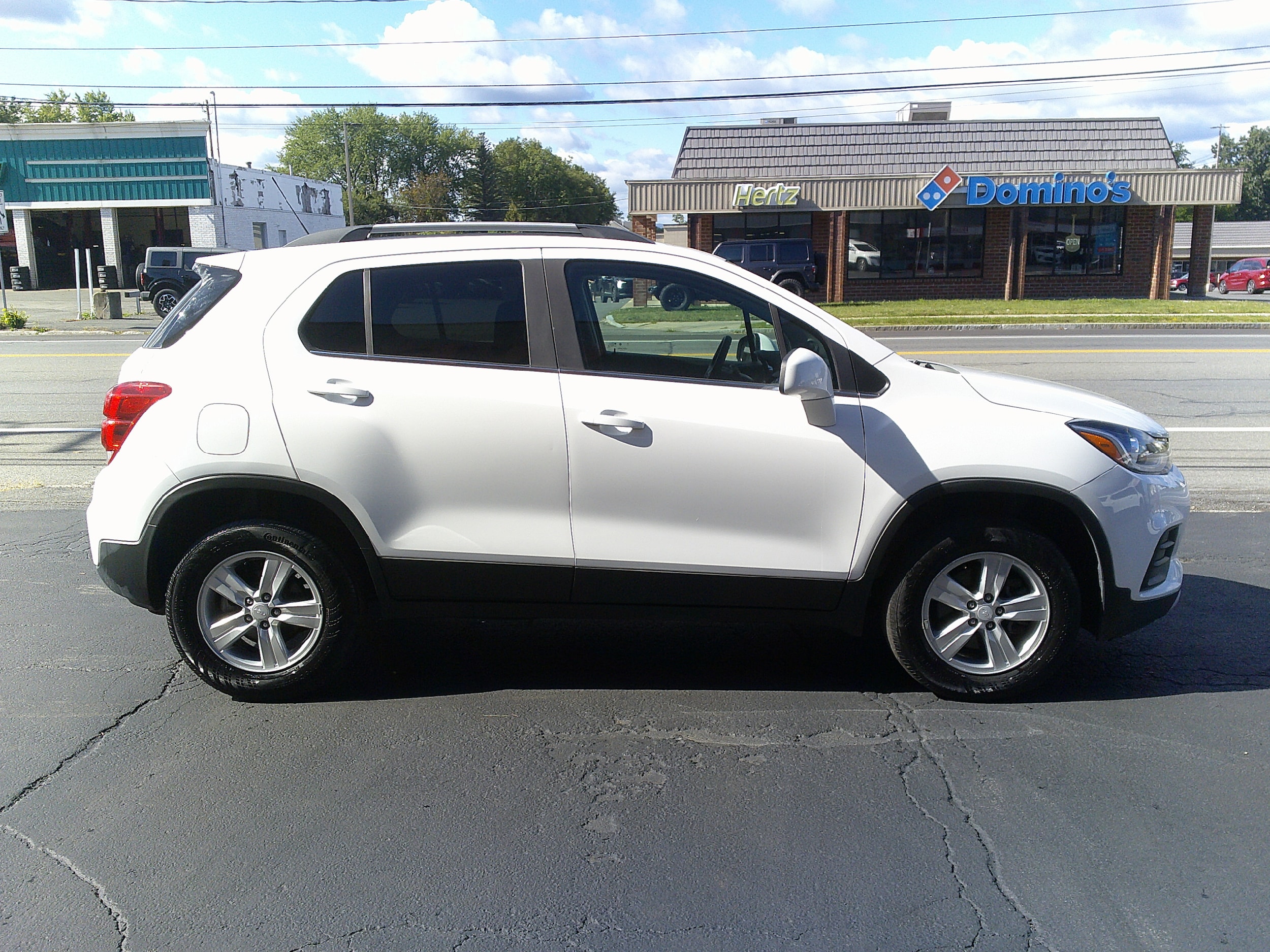 2020 Chevrolet Trax LT Image 4 of 23