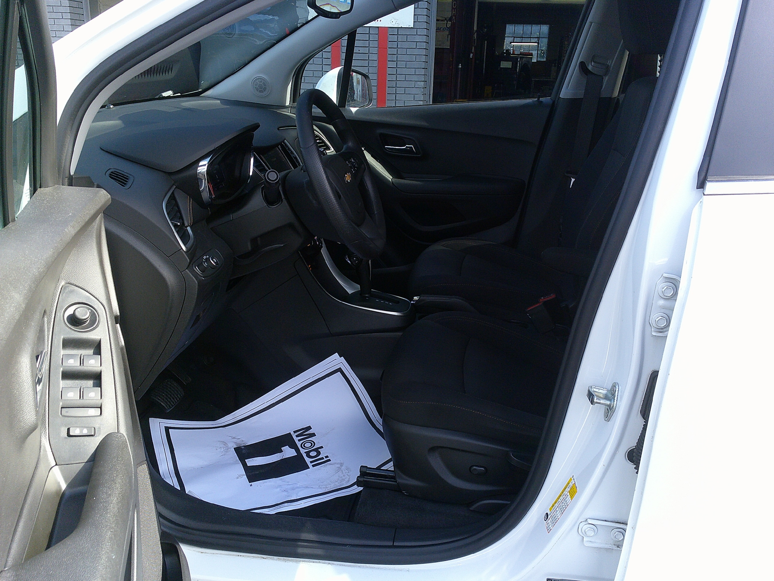 2020 Chevrolet Trax LT Image 12 of 23