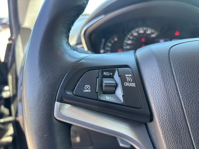 Vehicle image 17 of 22