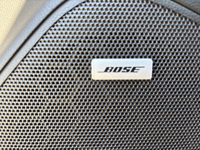 Vehicle image 21 of 22