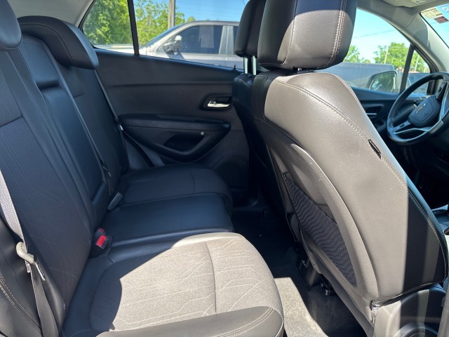Vehicle image 12 of 22