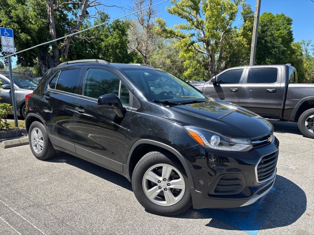 Vehicle image 4 of 22