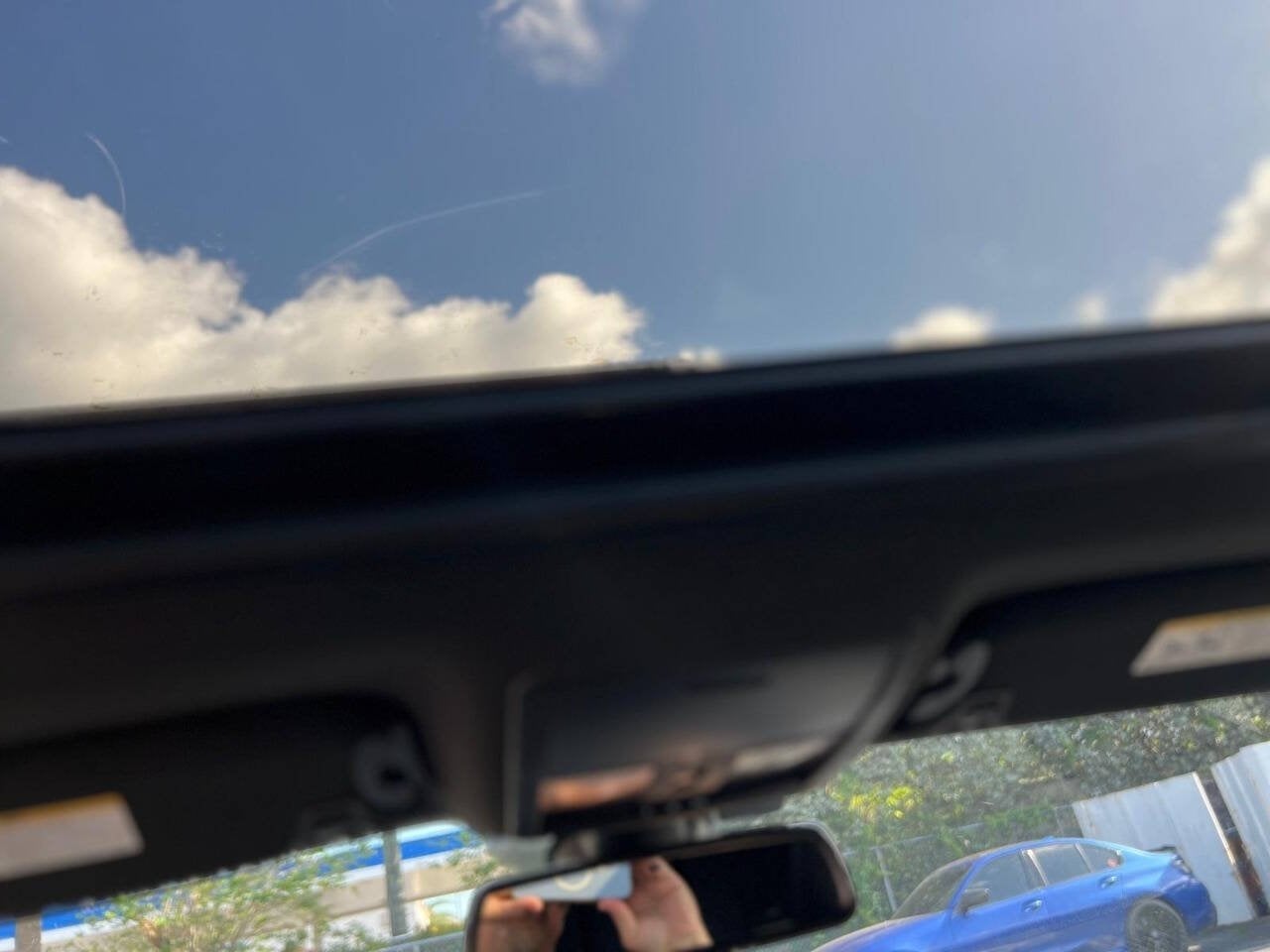 Vehicle image 40 of 56