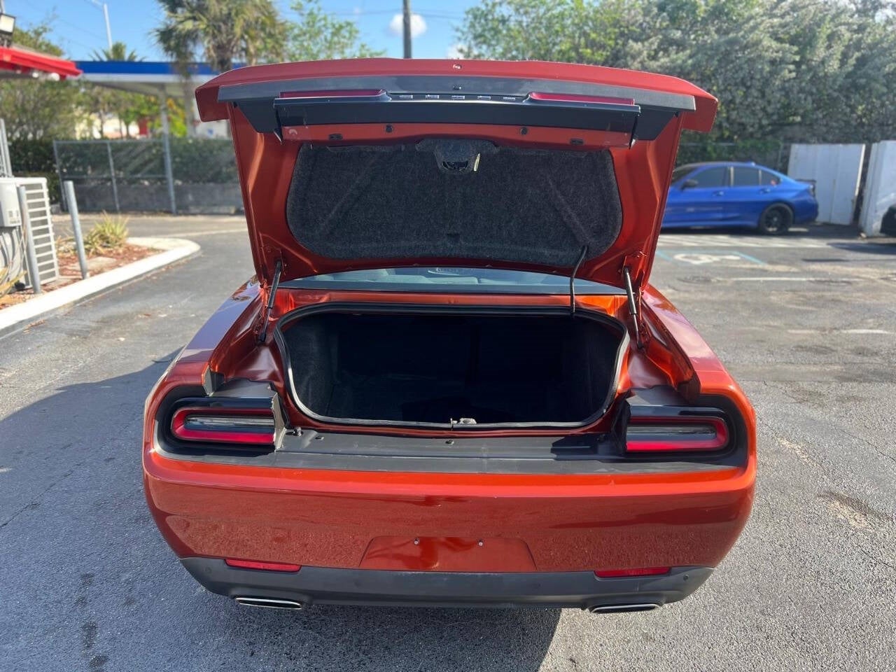Vehicle image 14 of 56