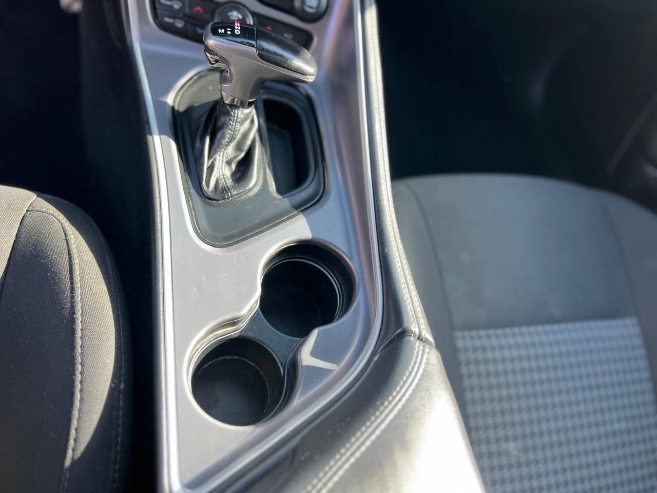 Vehicle image 34 of 56