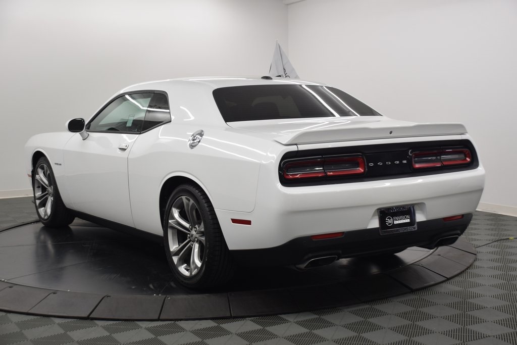 2020 Dodge Challenger R/T Image 6 of 31