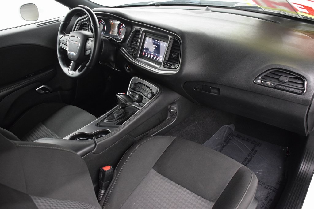 2020 Dodge Challenger R/T Image 16 of 31