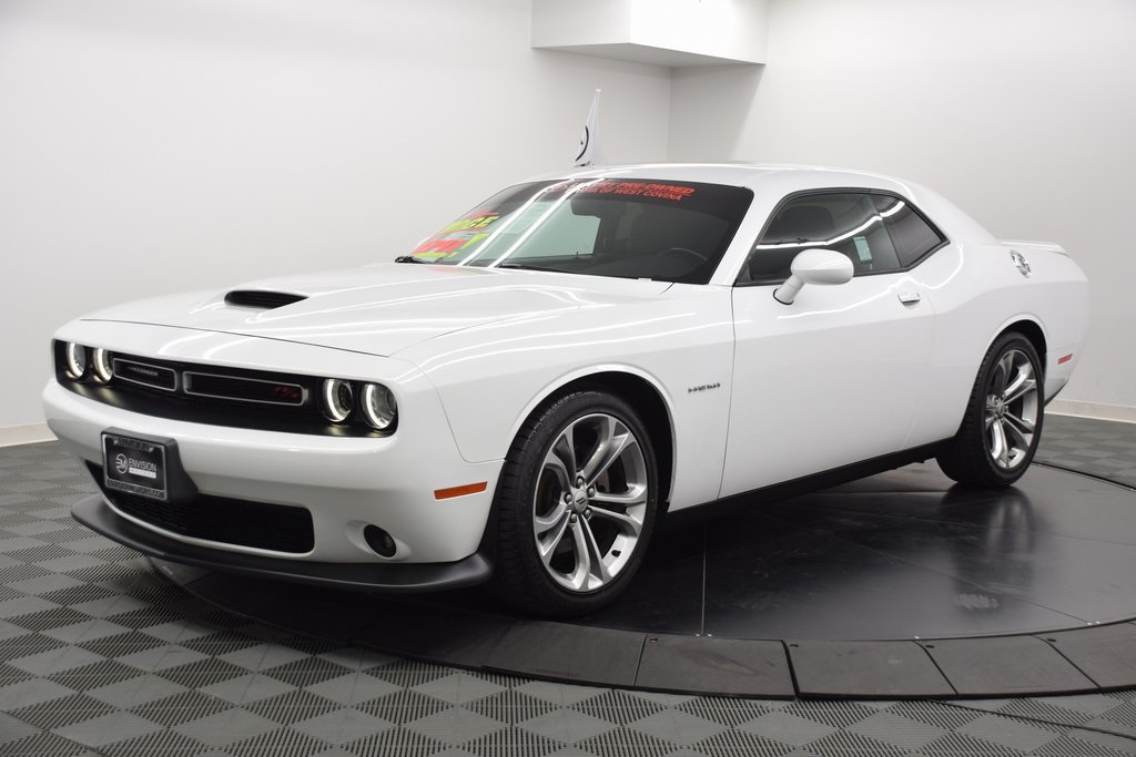 2020 Dodge Challenger R/T Image 1 of 31