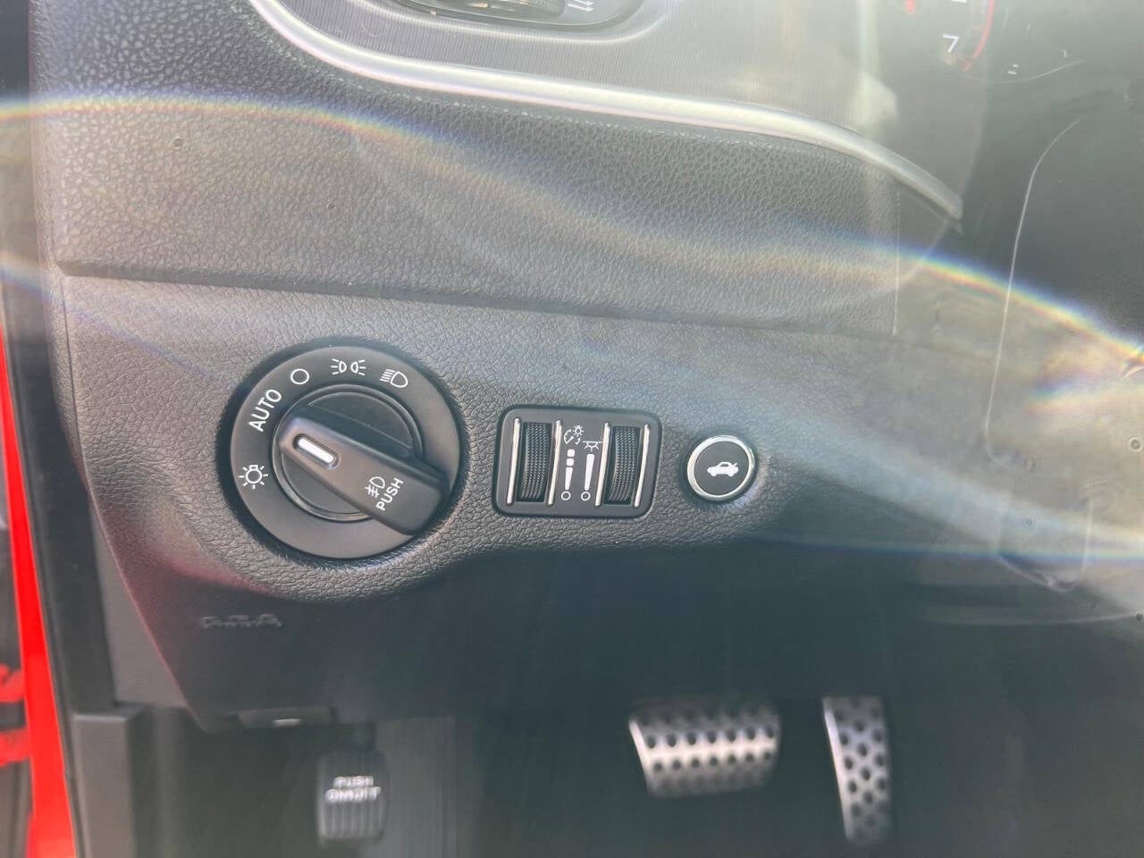 Vehicle image 30 of 46