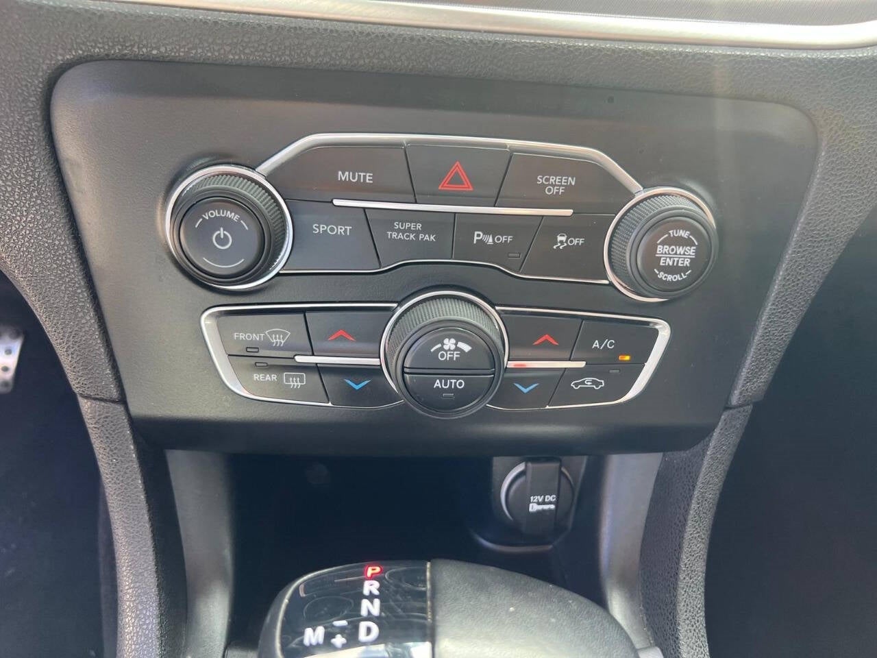 Vehicle image 19 of 46