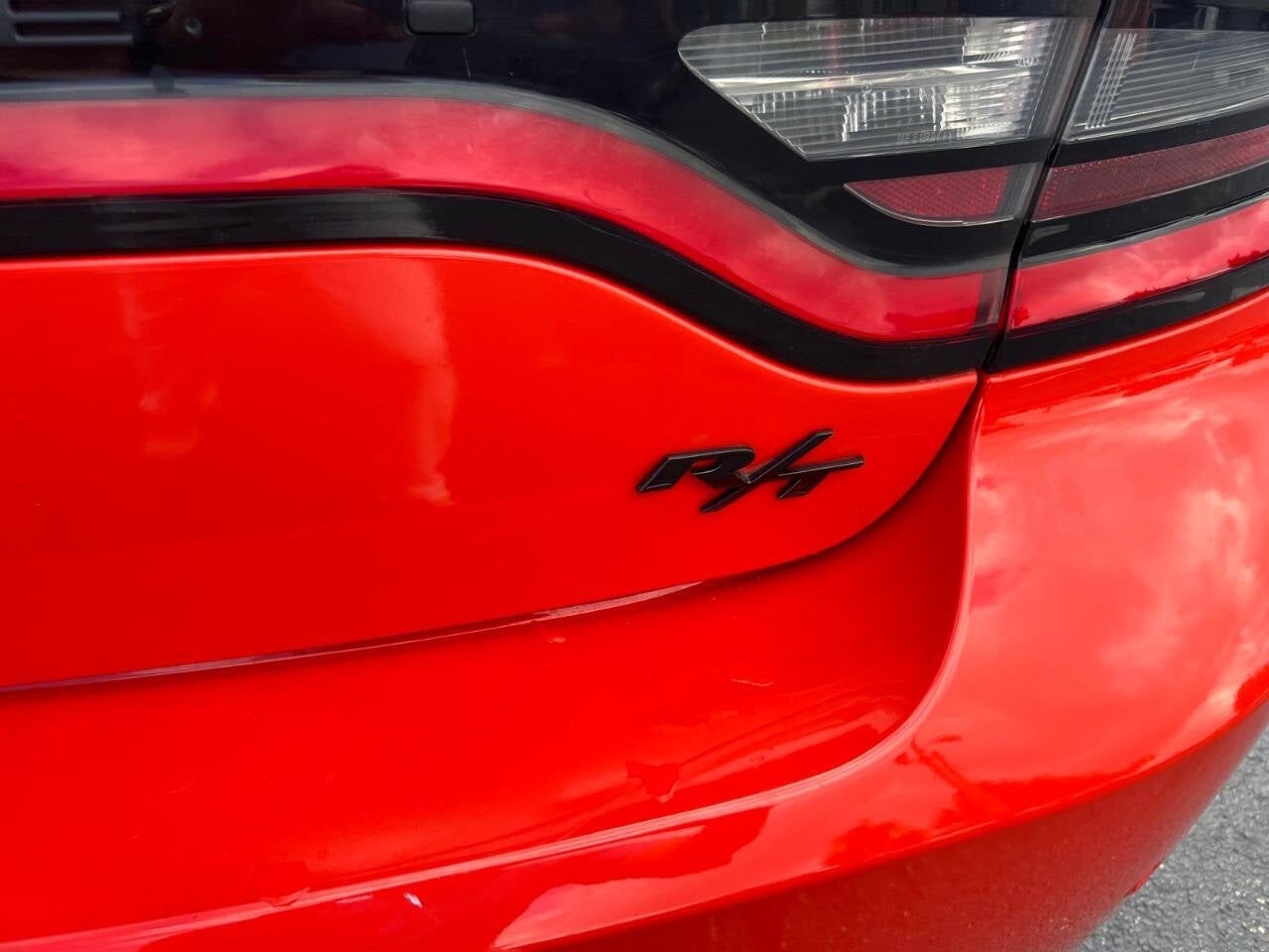 Vehicle image 17 of 46