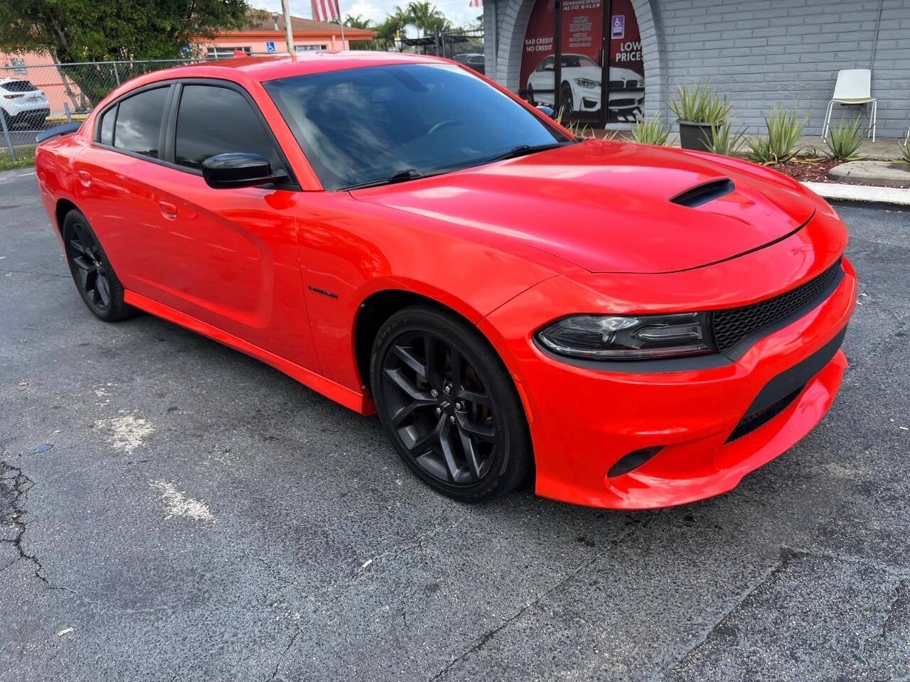 Vehicle image 4 of 46