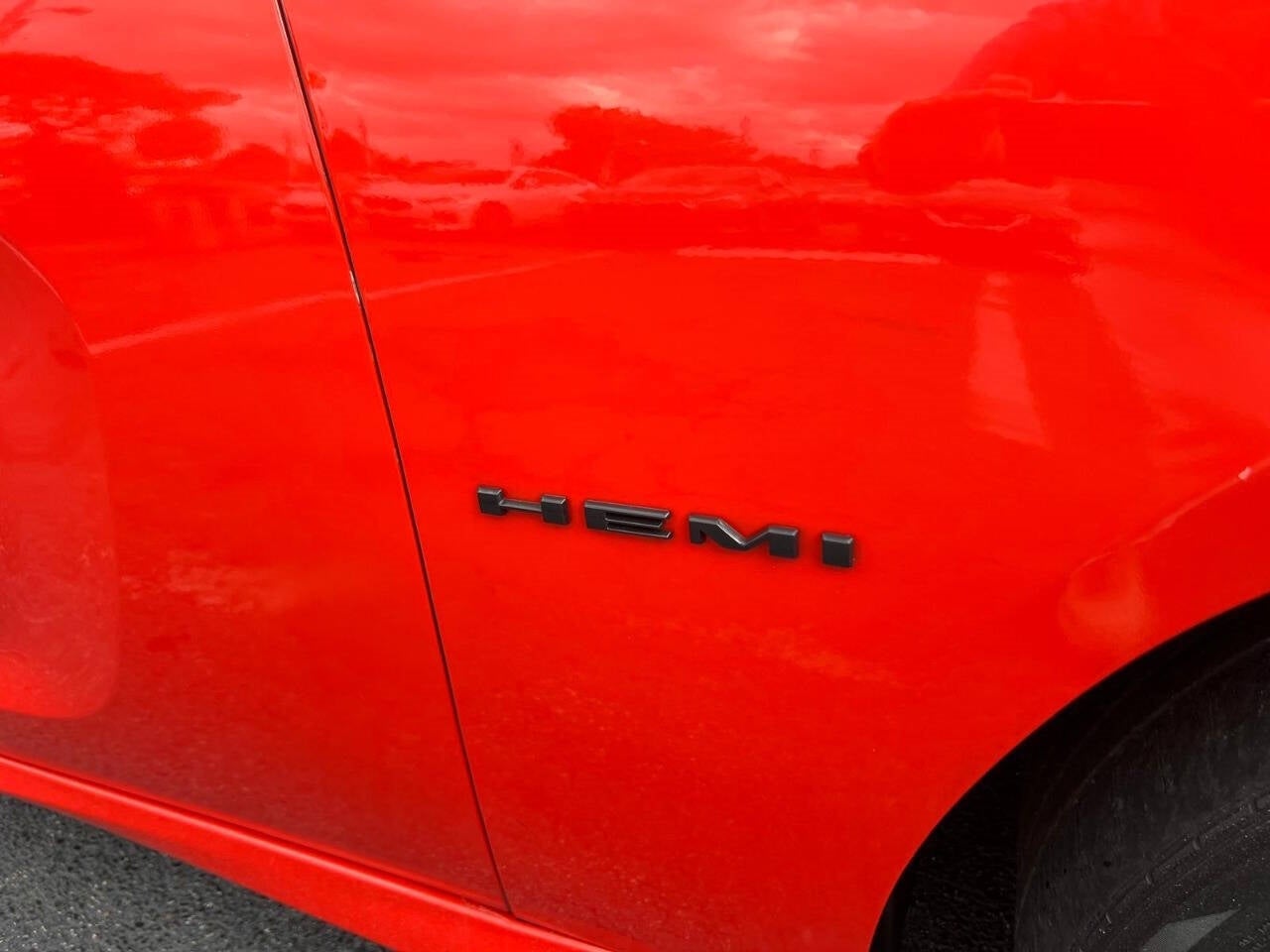 Vehicle image 33 of 46