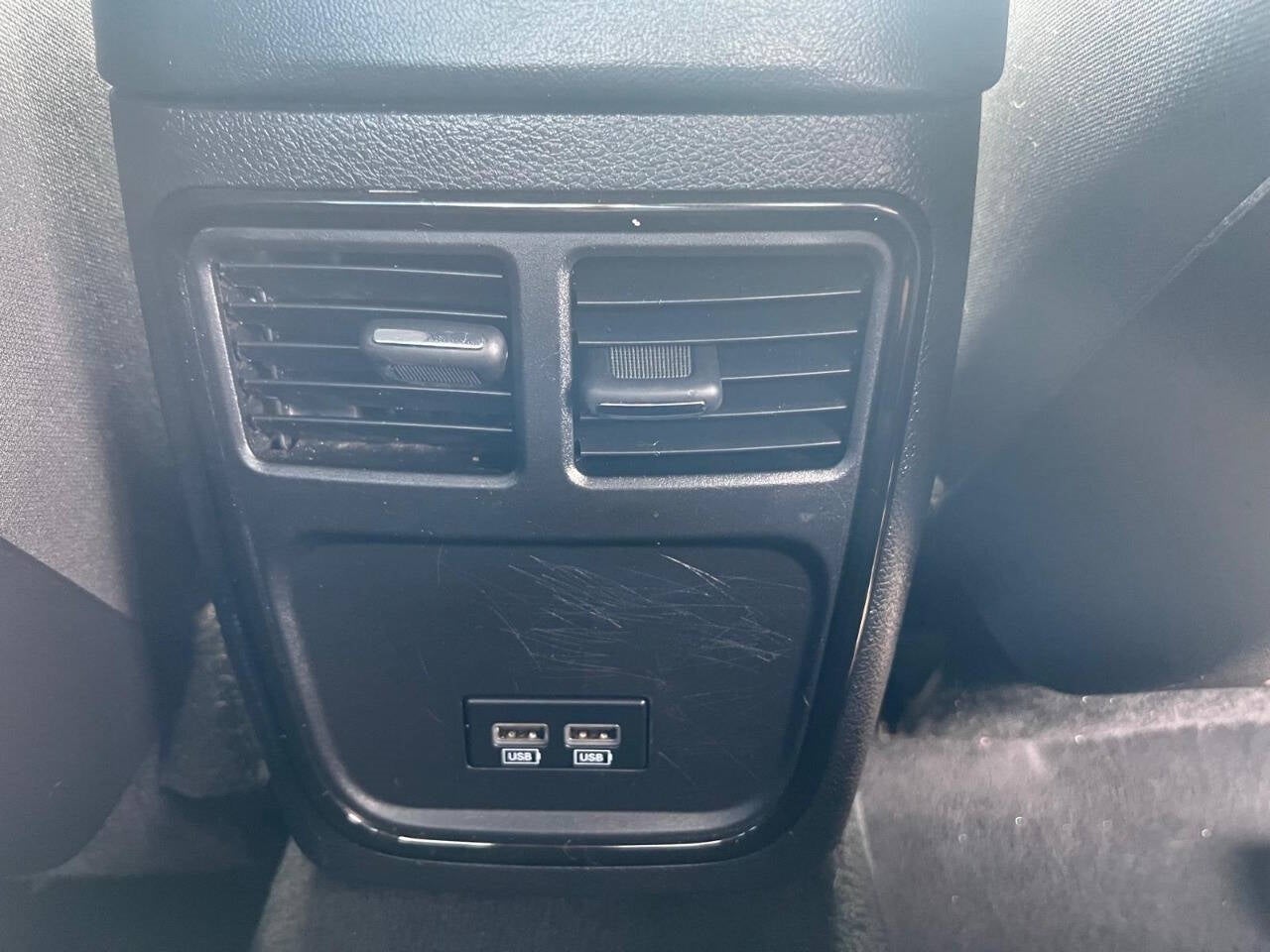 Vehicle image 35 of 46