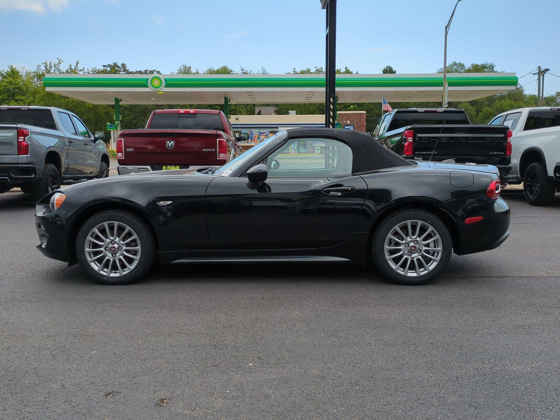 Vehicle image 9 of 30