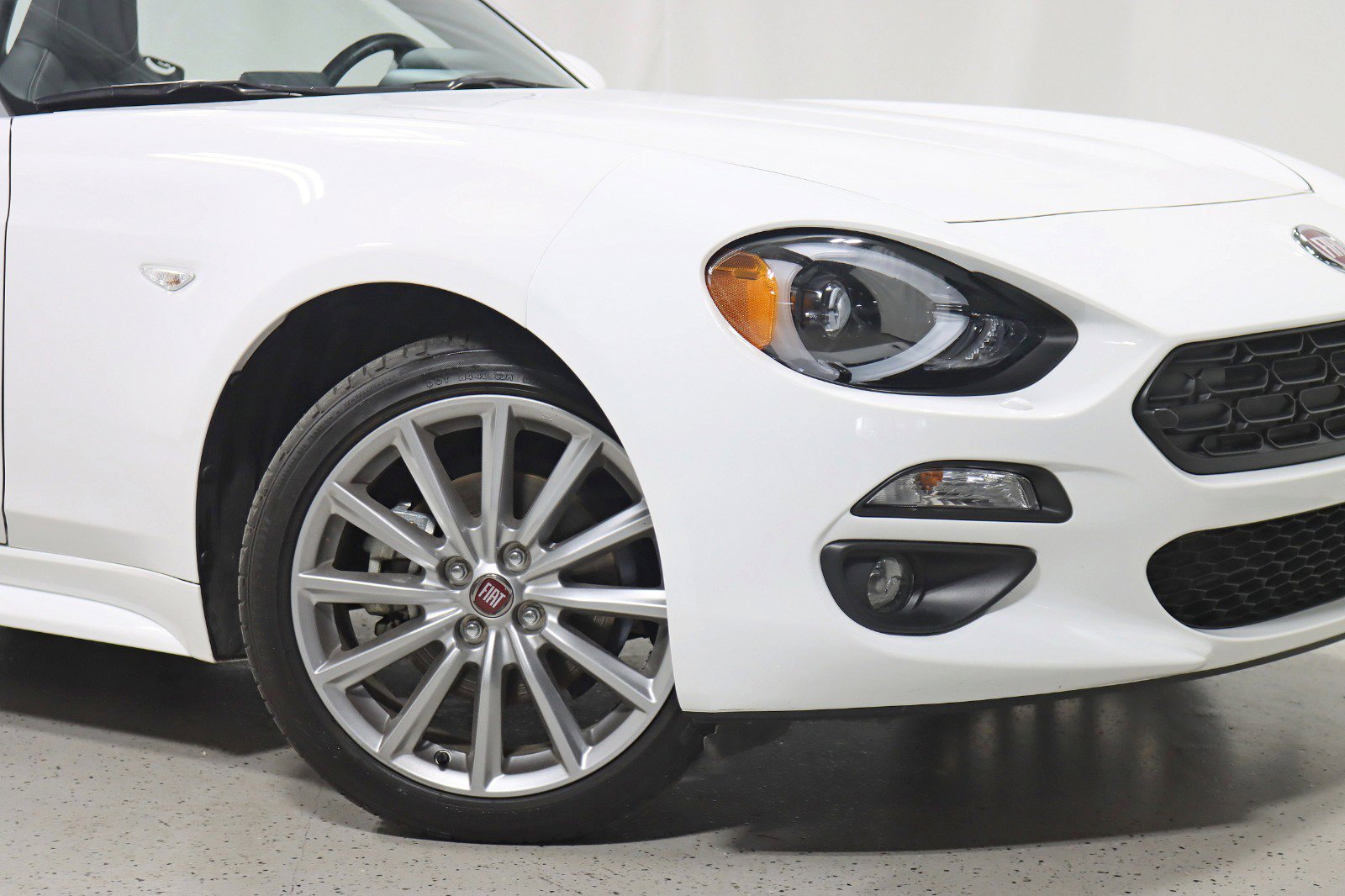 Vehicle image 11 of 33