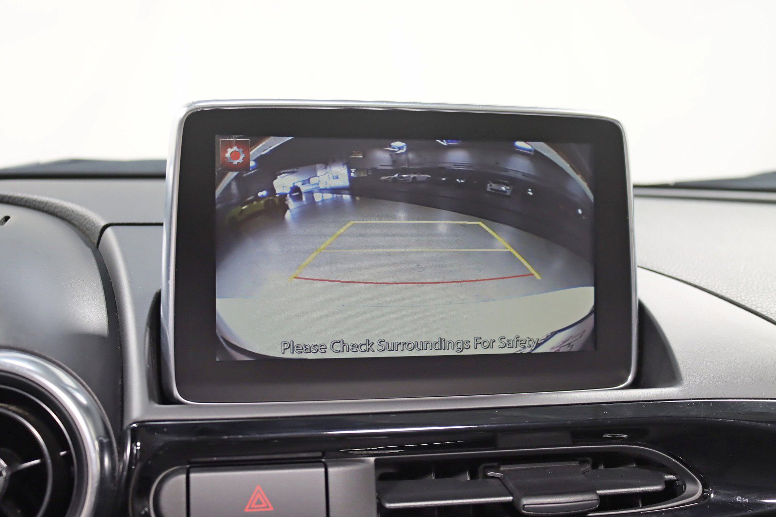 Vehicle image 19 of 33