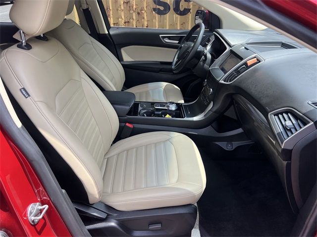 Vehicle image 16 of 34