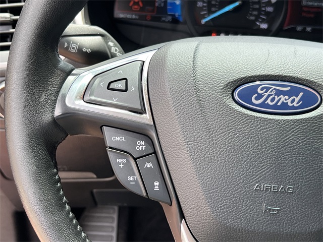 Vehicle image 20 of 34