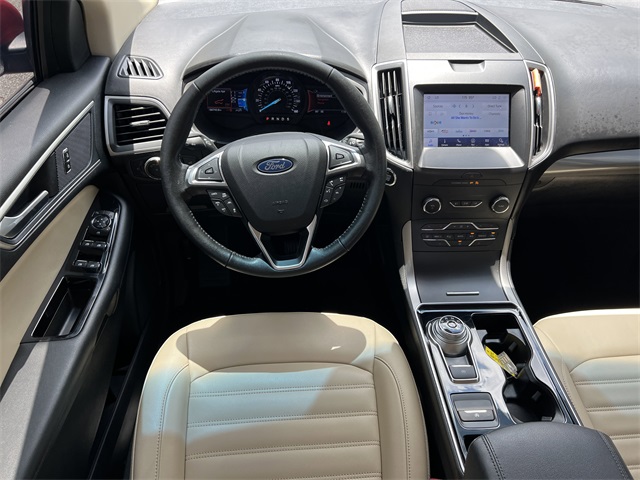 Vehicle image 19 of 34