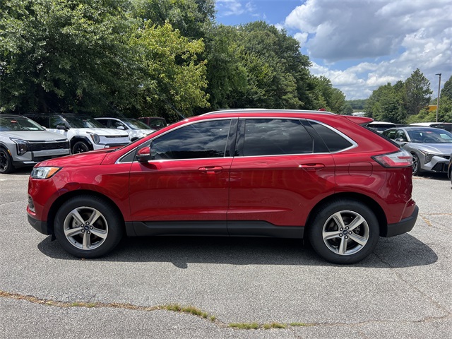 Vehicle image 7 of 34