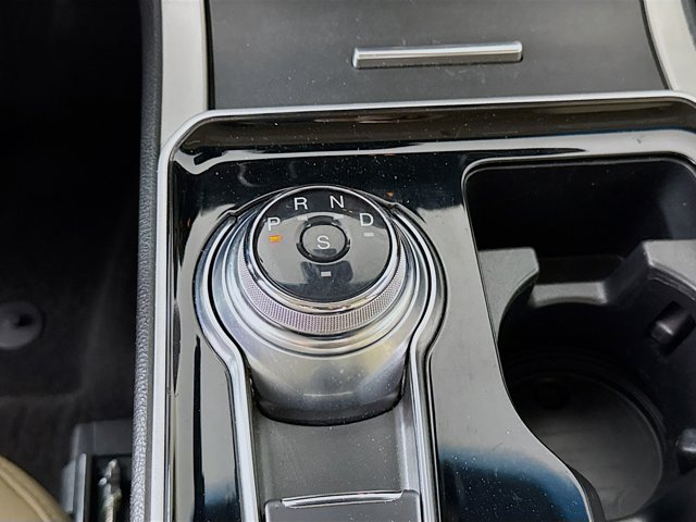 2020 Ford Edge SEL Image 26 of 36