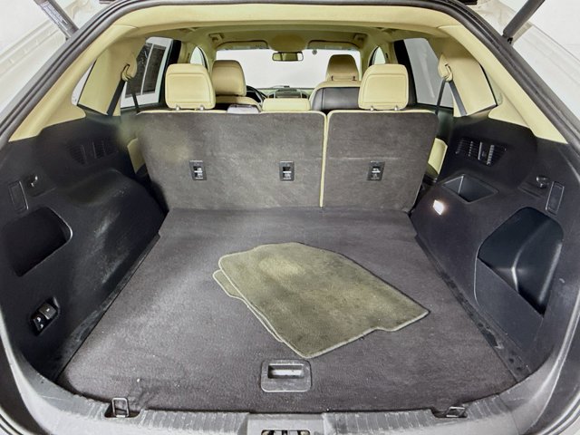 2020 Ford Edge SEL Image 10 of 36