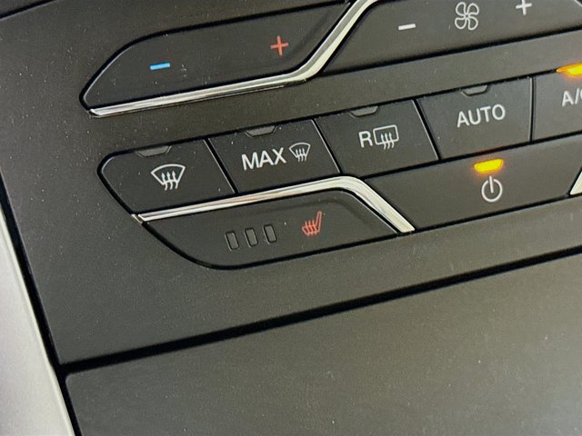 2020 Ford Edge SEL Image 28 of 36