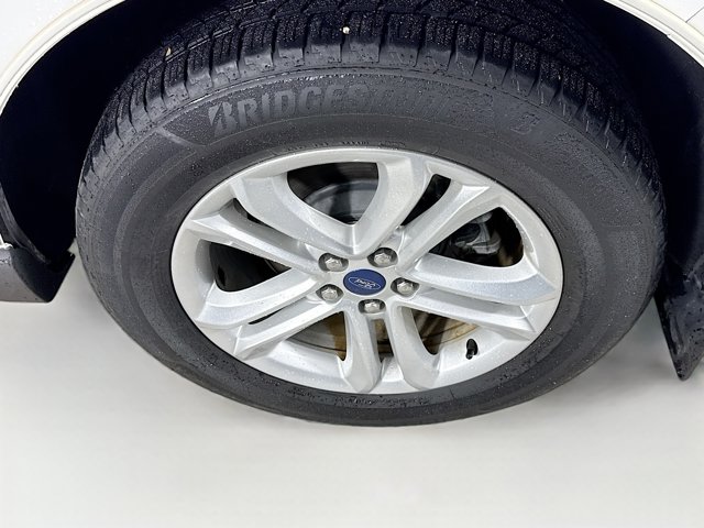 2020 Ford Edge SEL Image 9 of 36