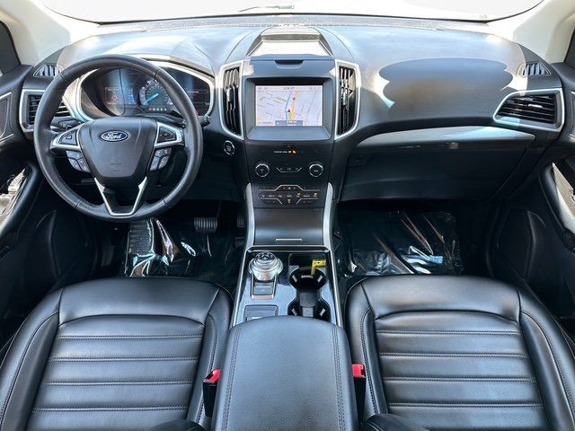 Vehicle image 11 of 42
