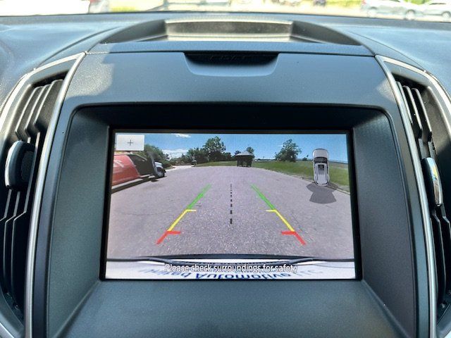 Vehicle image 20 of 42