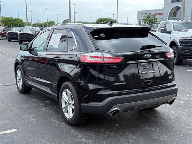Vehicle image 7 of 33