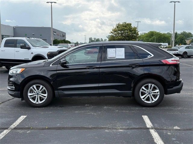 Vehicle image 8 of 33