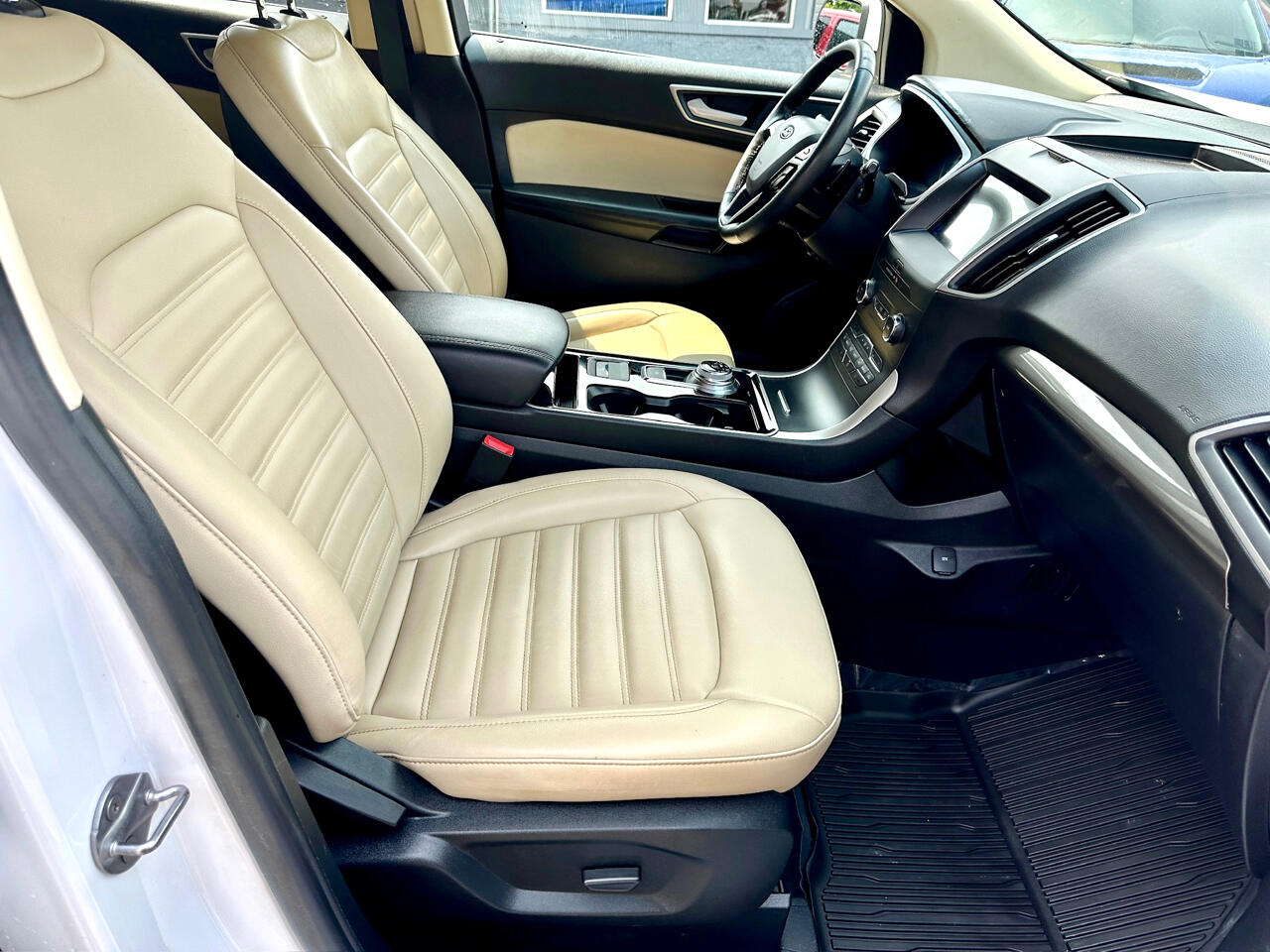 Vehicle image 19 of 50