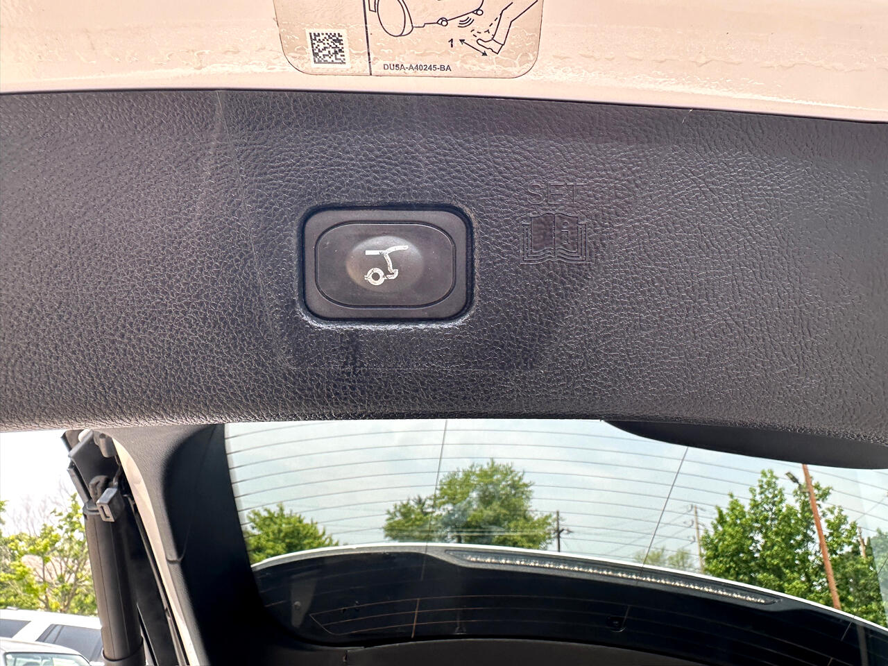 Vehicle image 42 of 50