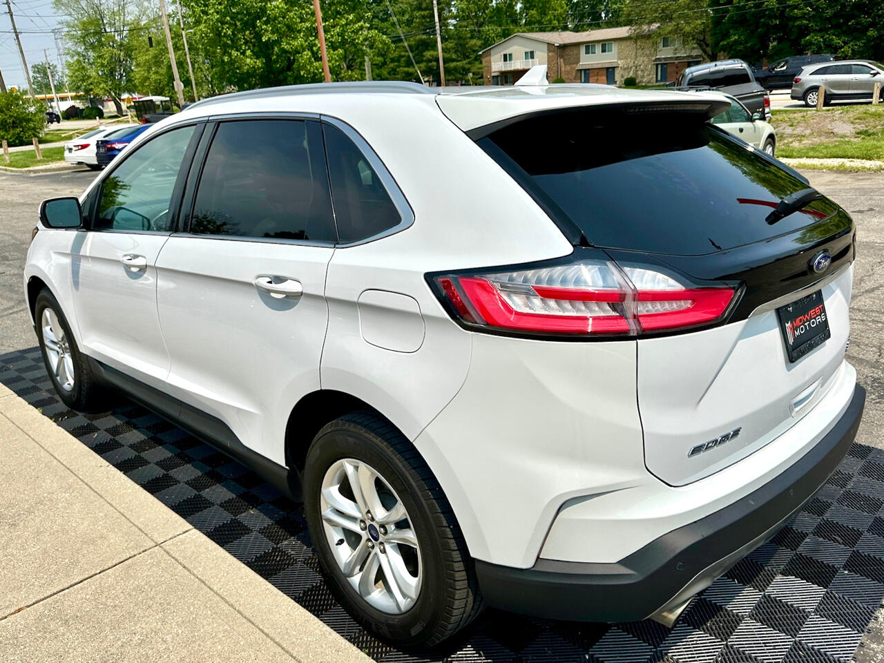 Vehicle image 9 of 50