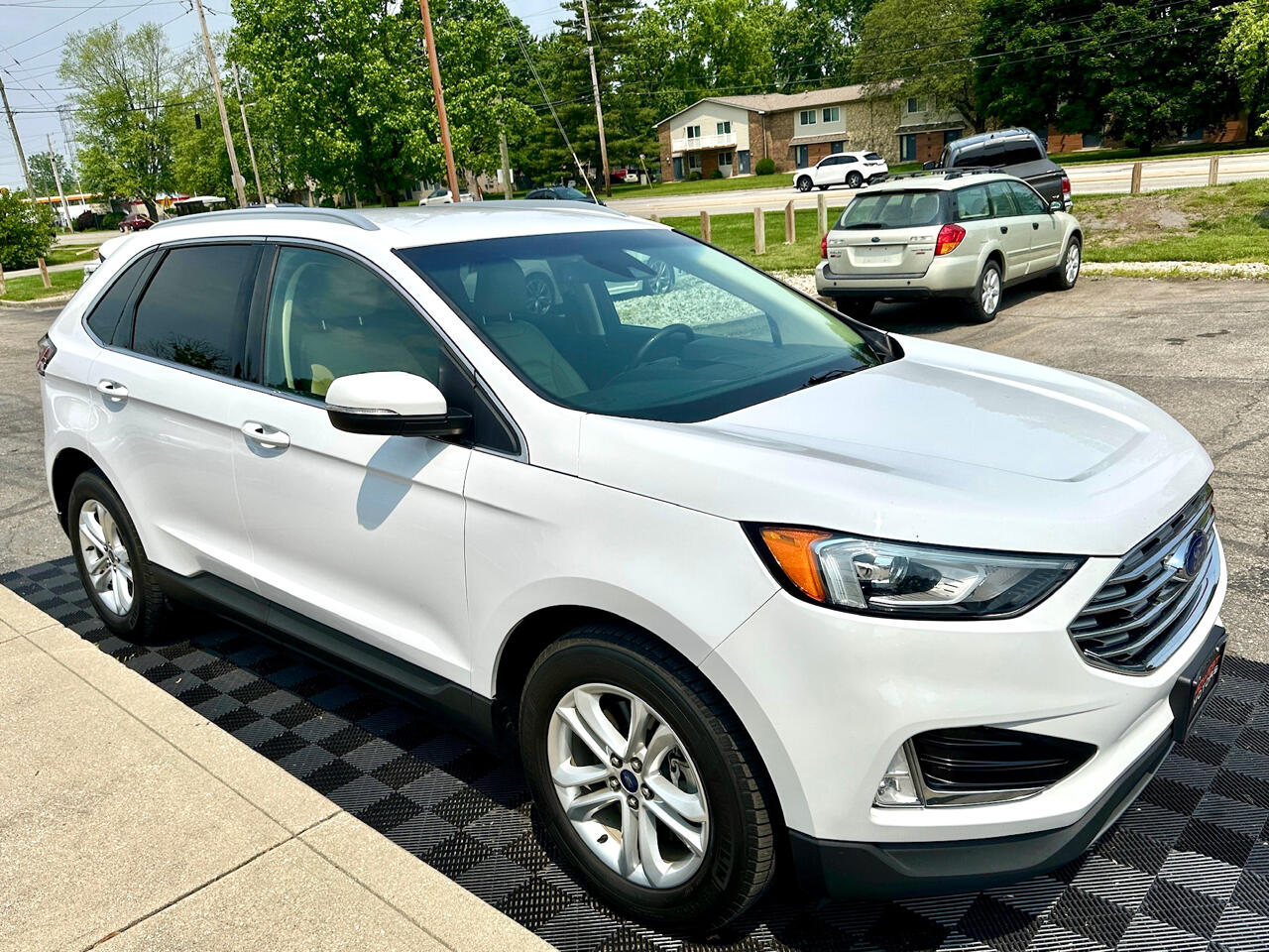 Vehicle image 4 of 50