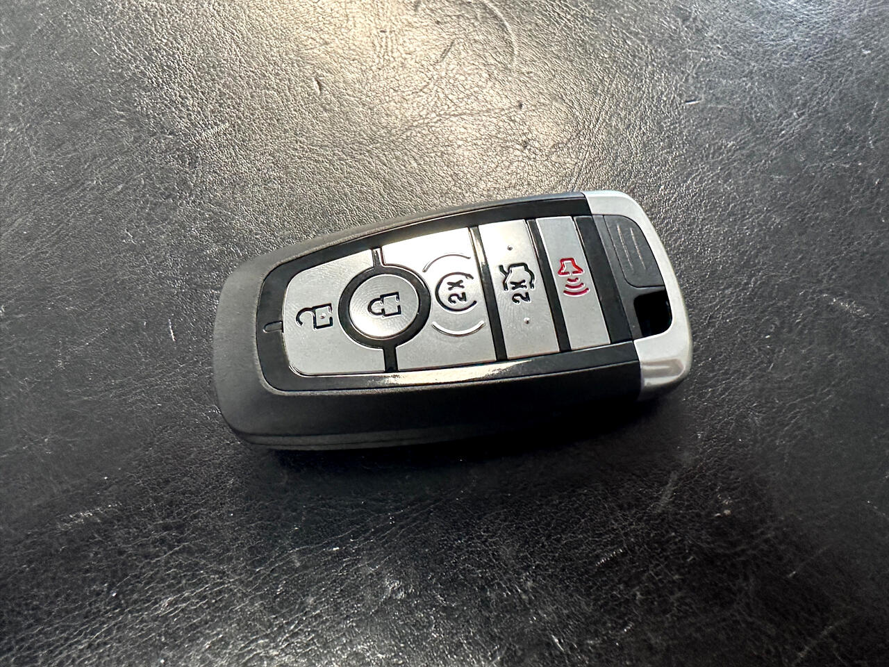 Vehicle image 43 of 50